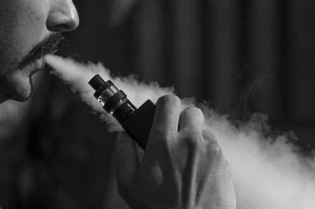 Deputy Ó Murchú said there has been an "overproliferation" of vape shops in Dundalk