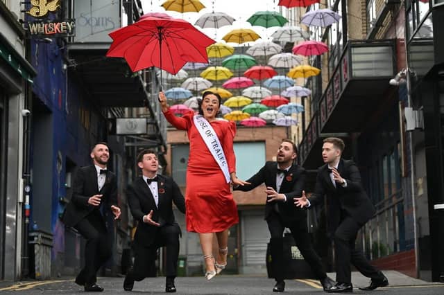 Rose of Tralee Rachel Duffy joined by past Rose Escorts