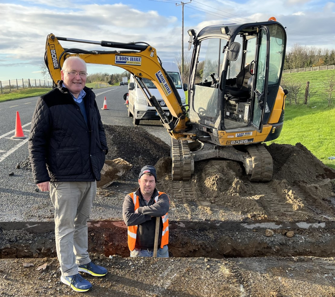 Cllr Reilly says that he is delighted to see progress on the extension of fibre broadband in the Cooley peninsula