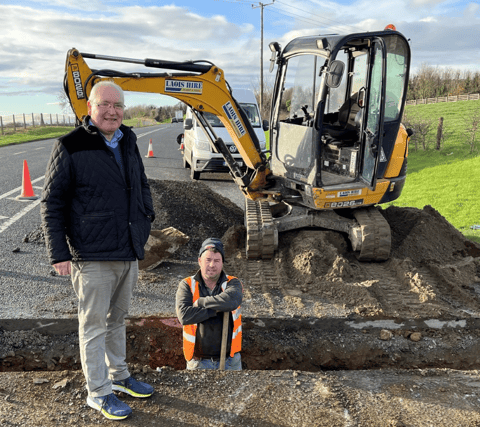 Cllr Reilly says that he is delighted to see progress on the extension of fibre broadband in the Cooley peninsula
