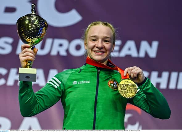 Dundalk's Amy Broadhurst holds her gold medal and trophy after winning the light welterweight 63kg final during the EUBC Women's European Boxing Championships. (Picture: Sportsfile)