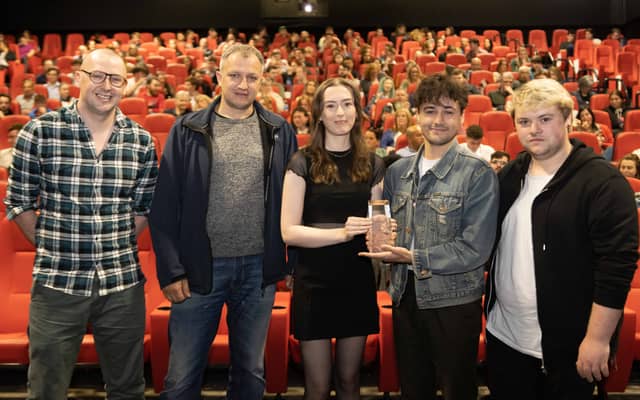 Filmmaker Frankie Fenton who presented the award and the winning crew Jaroslav Jankovskij, Claire Smyth, Michael Coady, Jack Healy