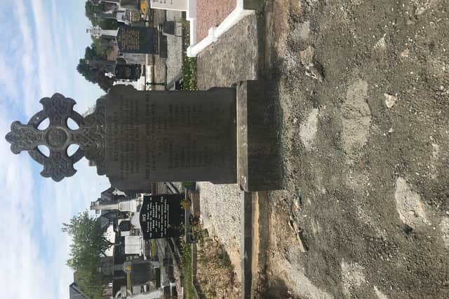 The restoration of Peadar’s grave is currently underway in Dowdallshill cemetery. More to do. He should also be remembered and recognised in the centre of Dundalk. If enough funds can be generated then Dundalk town centre would be a suitable place of remembrance. No longer referred to as ‘El Paso’ or just a border town, but a place of cultural and sporting excellence. An addition to the Market Square for tourists to admire and visit.