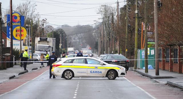 The scene on the Avenue Road yesterday morning