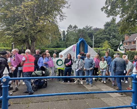 Group who took part in the Friends of the Earth Dundalk Ramparts River Walk