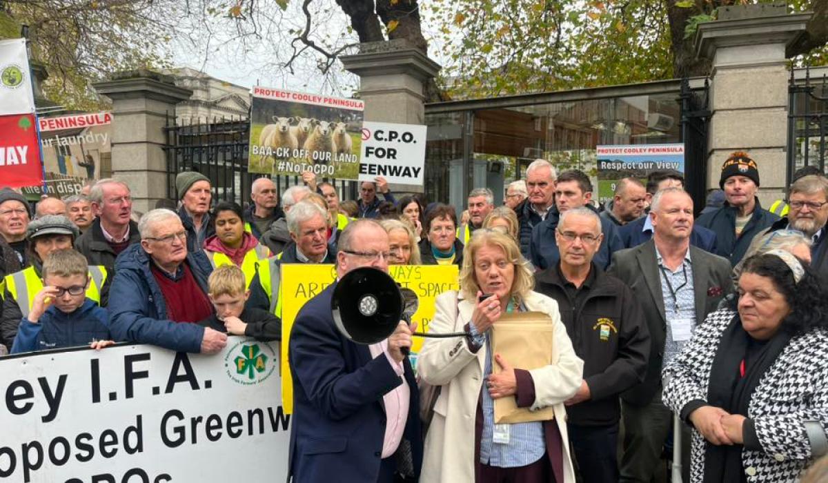 Louth politicians join protest outside Dáil against Greenway CPOs 