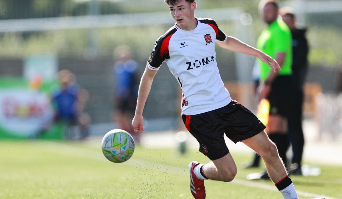 Signing new Dundalk contract "A special feeling" for Tracey