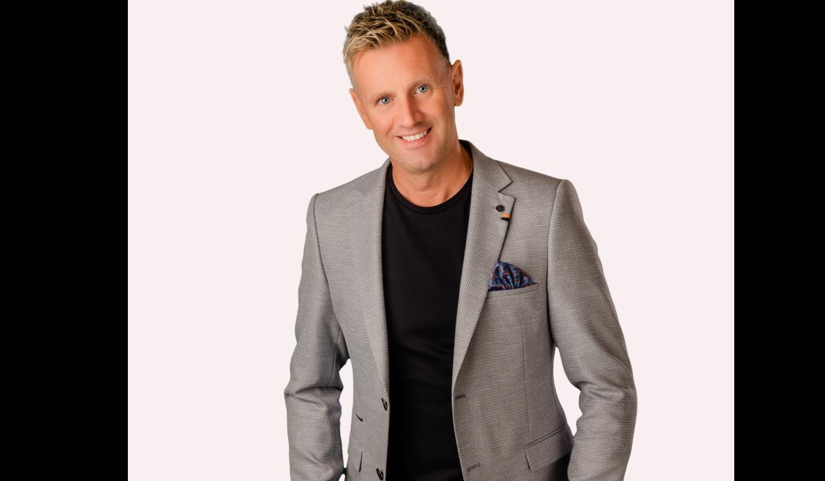 Singer Mike Denver set to perform at Louth venue