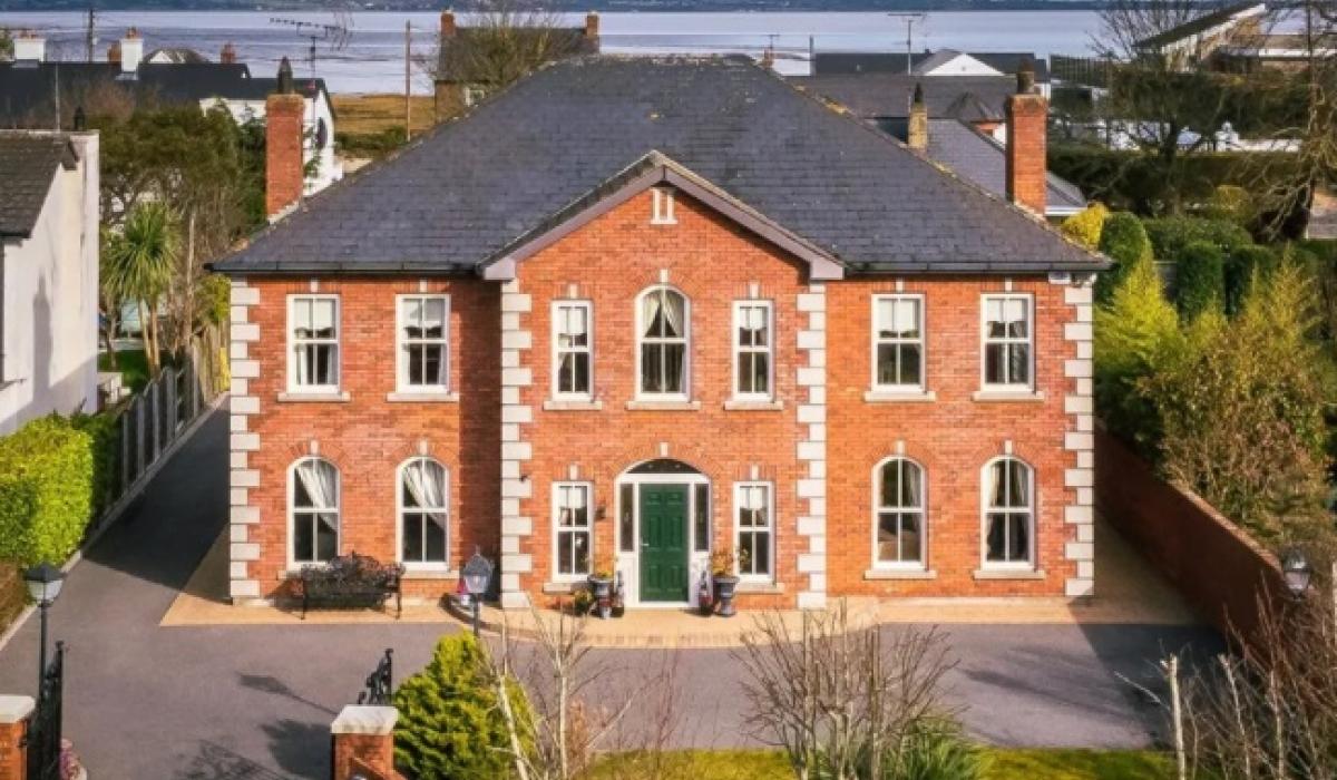 GALLERY Simply stunning interior to this Blackrock house Page 1 of