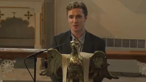 VIDEO: Louth musician David Keenan pays musical tribute at Lord Henry Mount Charles’ funeral
