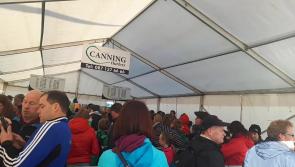 Watch: The queue to meet Joe Canning is HUGE before 9am at #Ploughing17