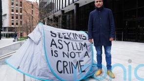 Activists deliver letter demanding accommodation for homeless asylum seekers