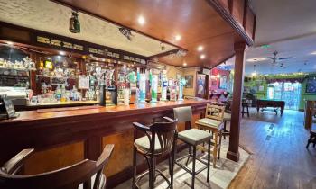 PHOTOS: Iconic family run bar in Dundalk goes on the market