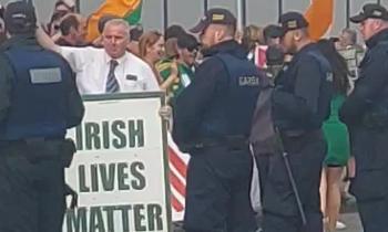 VIDEO: Protest in Dundalk over plans to house 260 Ukrainian refugees 