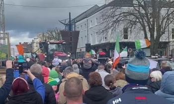 "We are going nowhere":  Fuel protester addresses crowd in Dundalk 