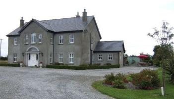 Dunleer Country House on 8 acres goes on market
