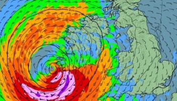 LIVE: Watch Ophelia as it moves towards Louth