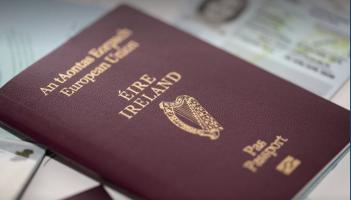 Thousands of Irish passports may have 'issue' getting through airports after 'error'