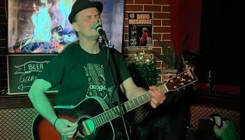 Live music at the Fireside Sessions at Dundalk's Tolaes tonight