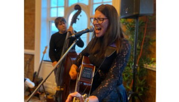 Dundalk’s own Alice Robinson returns to Toales for another Fireside Session tonight