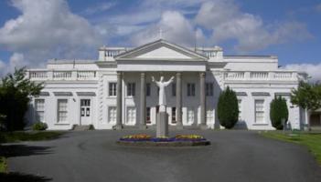 St Francis’ Nursing Home in Dundalk earns HIQA praise