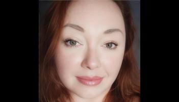 Dundalk comic Elizabeth Redmond on cats, cheese, and conquering her bucket list