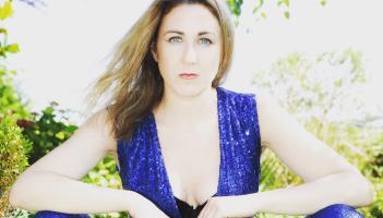 &Aacute;ine Duffy brings her show to Louth