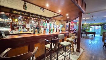 PHOTOS: Iconic family run bar in Dundalk goes on the market