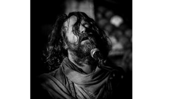 Hot House Flowers frontman Liam &Oacute; Maonla&iacute; coming to Dundalk Gaol