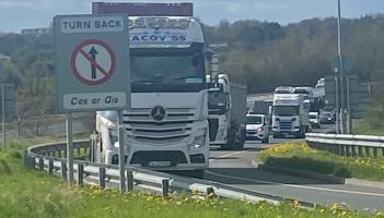 M1 disruption continues in Dundalk as fuel protests cause major delays at key junctions