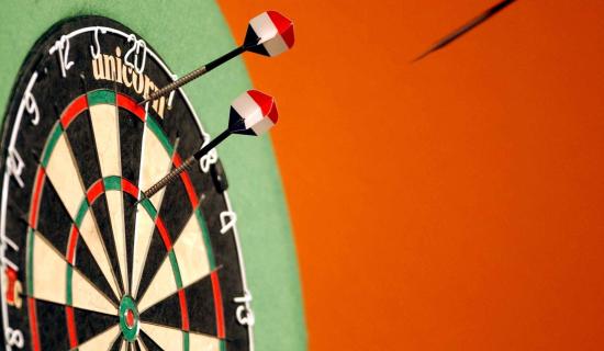 Dundalk welcomes 'The Ferret' for darts exhibition