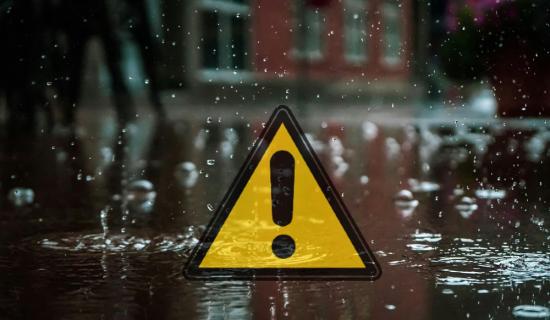 LIVE: Met &Eacute;ireann warning extended as Storm Dave set to batter Ireland this Easter weekend