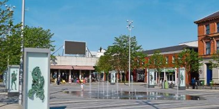 Calls for treacherous Dundalk Market Square to be gritted