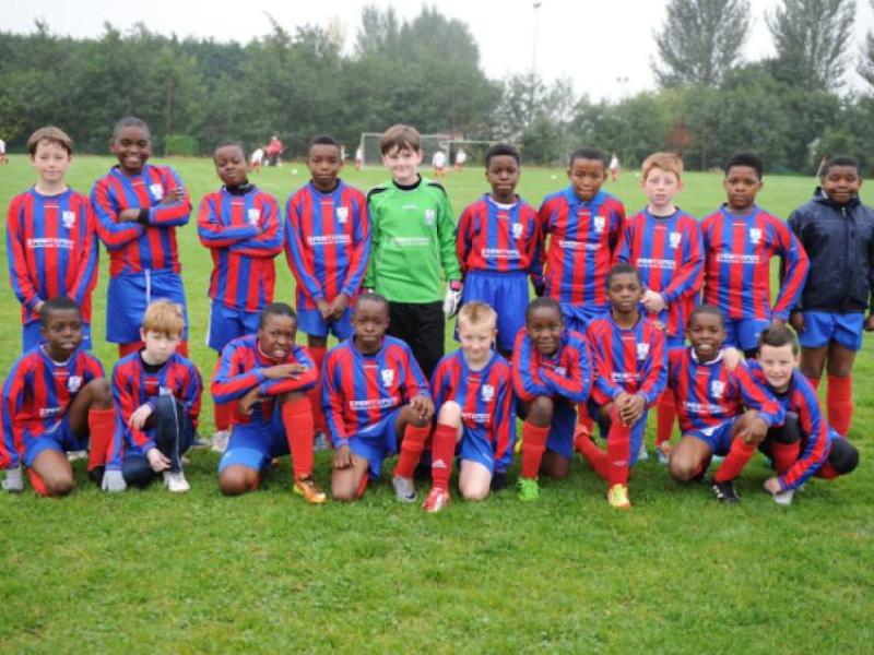 Top English football club in new venture with local team