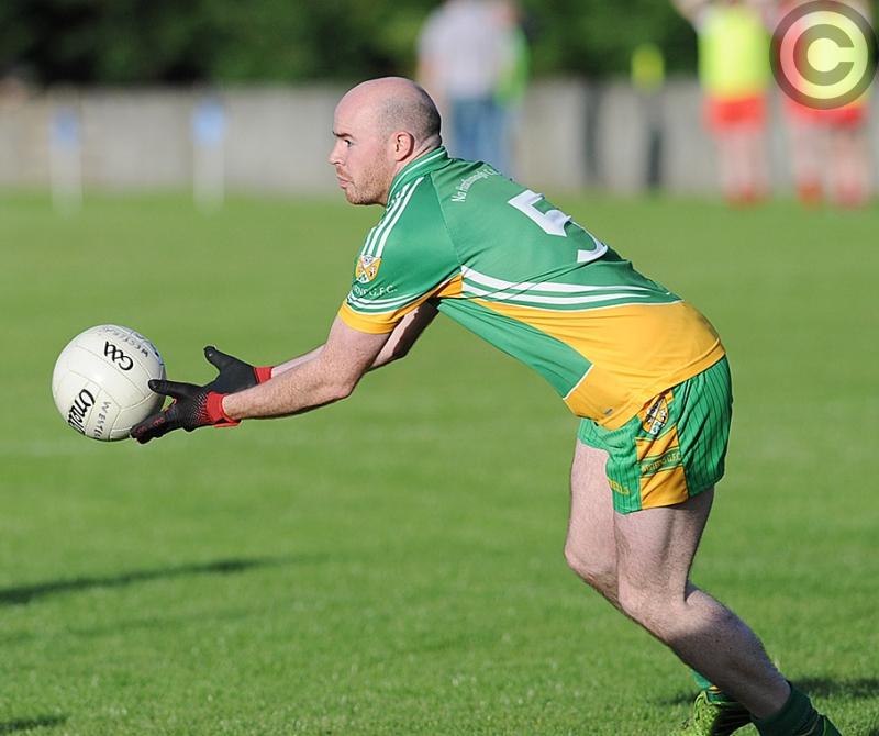 Westerns hold off Seans, but both progress