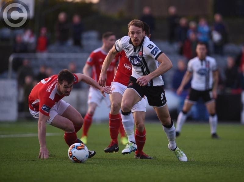 Dundalk score six to hammer St. Pats