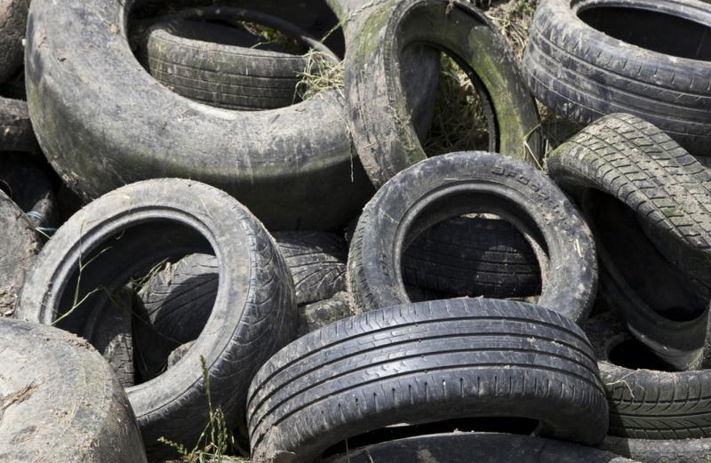 Gardai investigate yet another tyre dumping in Louth