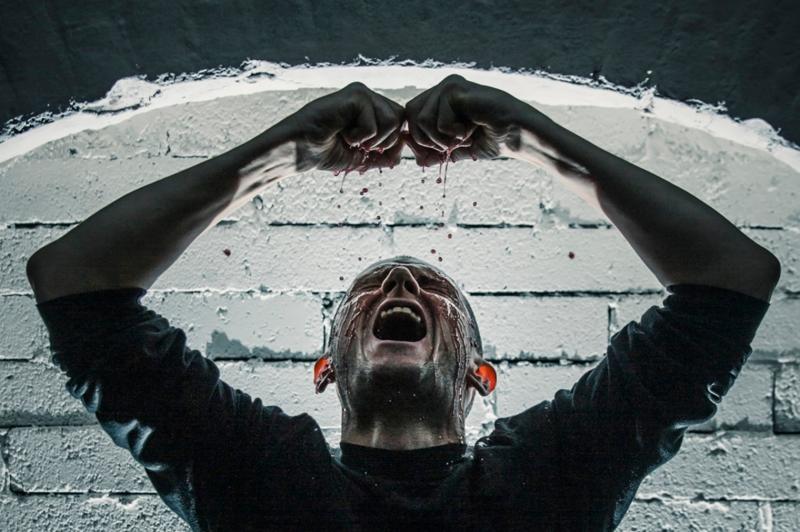 Compelling play tackling domestic violence against men coming to Dundalk&rsquo;s An T&aacute;in