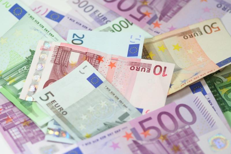 Louth groups  urged  to apply for new Community Centre Fund 