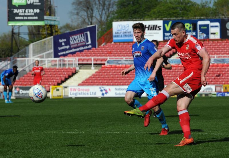 Swindon Town release former Dundalk FC title-winner 