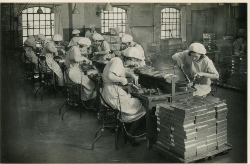 Crackin’ new Dundalk exhibition and talk explores the history of Jacob’s Biscuit Factory Louth