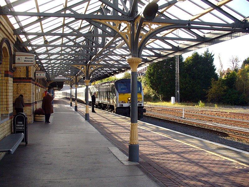 Louth TD slams 'inaction by Minister Ross' after Dundalk commuters encouraged to change routine 
