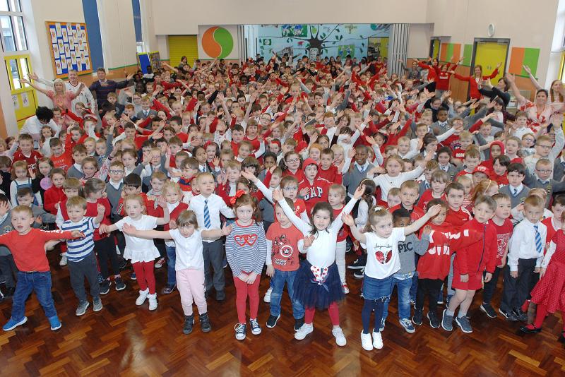 Entire CBS Primary School in Dundalk 'Dance for Cancer!'