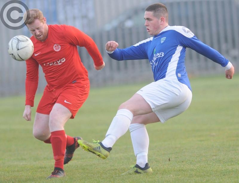 Glenmuir hold their nerve from the spot to see off Carrick on penalties