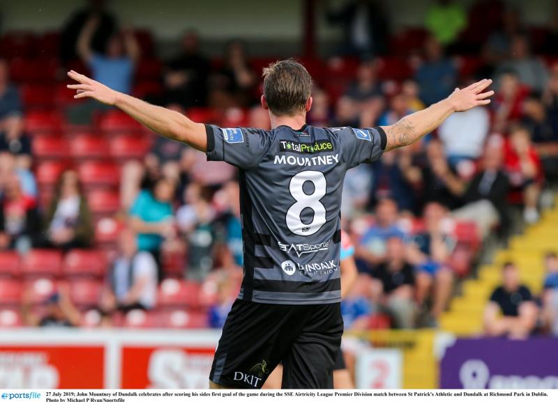 Mountney's goal sends Dundalk FC eight points clear at league summit