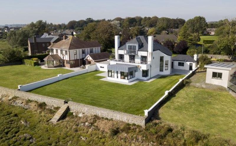 PHOTOS: Stunning Art Deco-inspired Blackrock home 