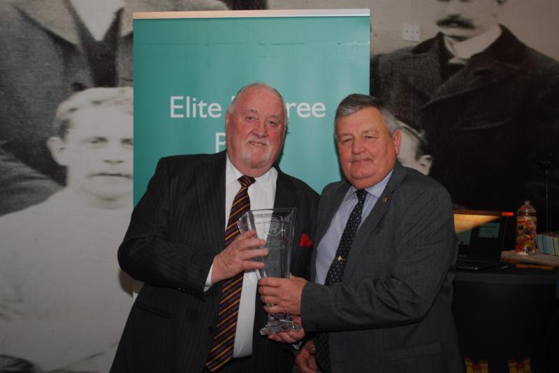 Dundalk man Dinny honoured by League of Ireland officials 25 years after refereeing FAI Cup final