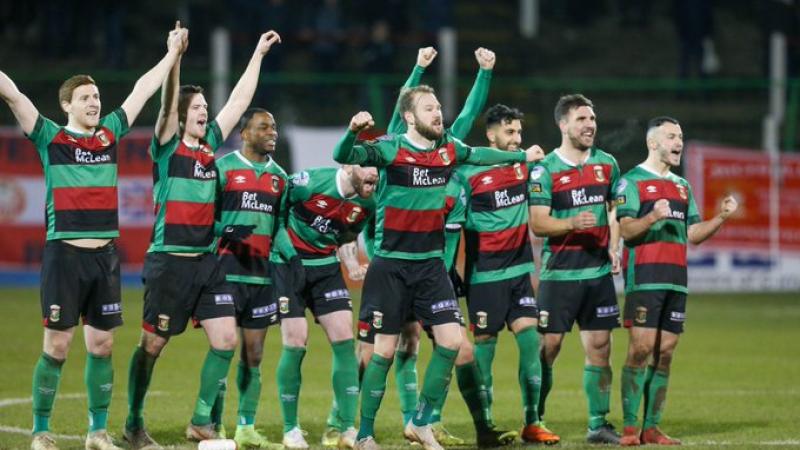 Dundalk's Ciarán O'Connor makes Glentoran debut as brother Michael linked with Oval move