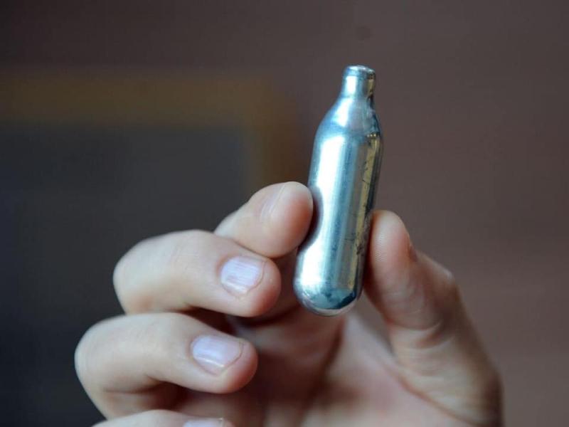 Empty laughing gas cannisters 'everywhere' in Dundalk