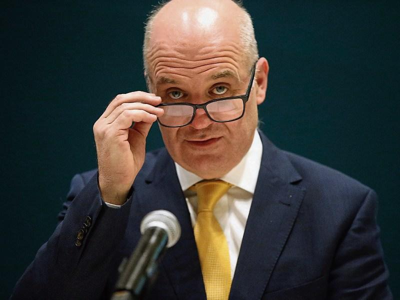 Chief Medical Officer advises public to leave premises if not asked for Covid cert 